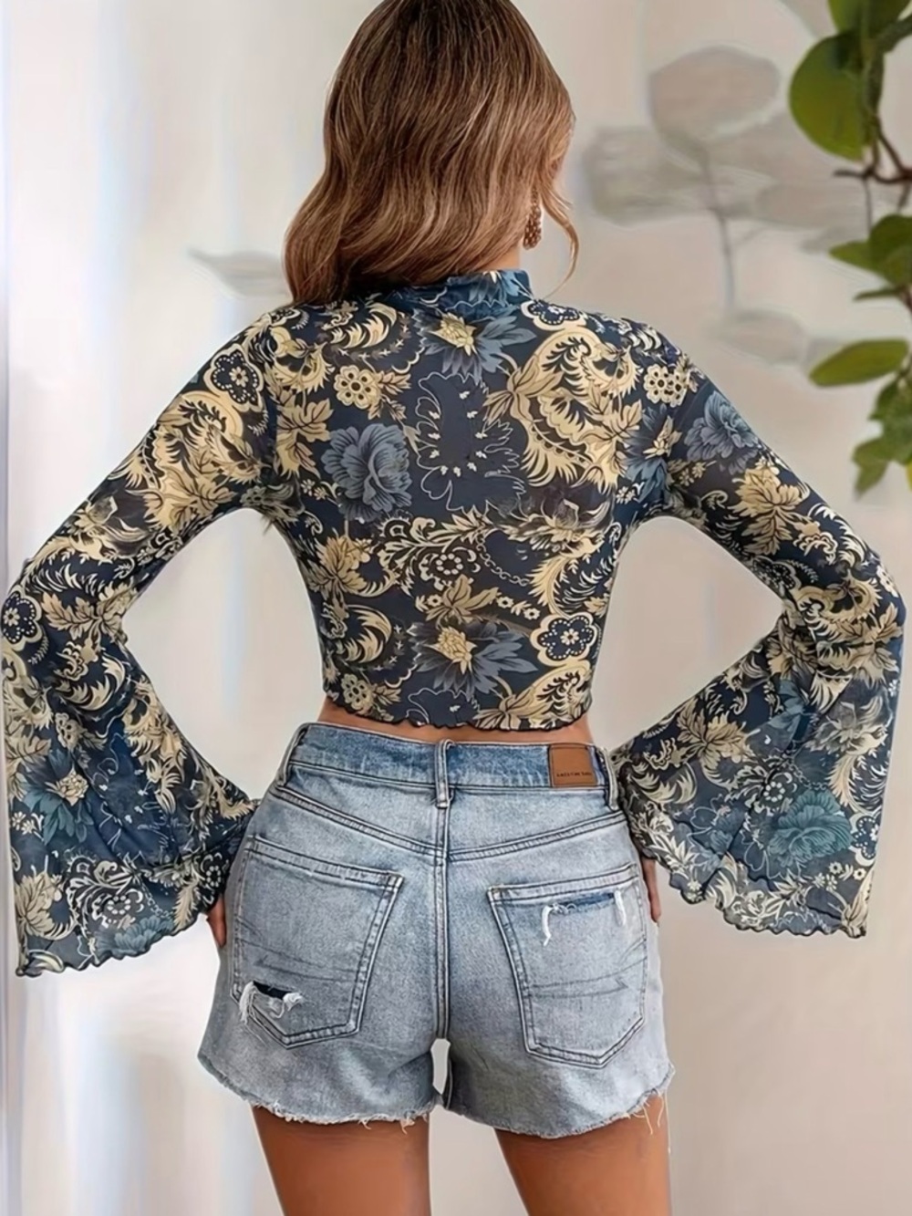 💫HOST PICK💫Floral Mesh Bell-Sleeve Crop Top - Blue Cream - Picture 3 of 6